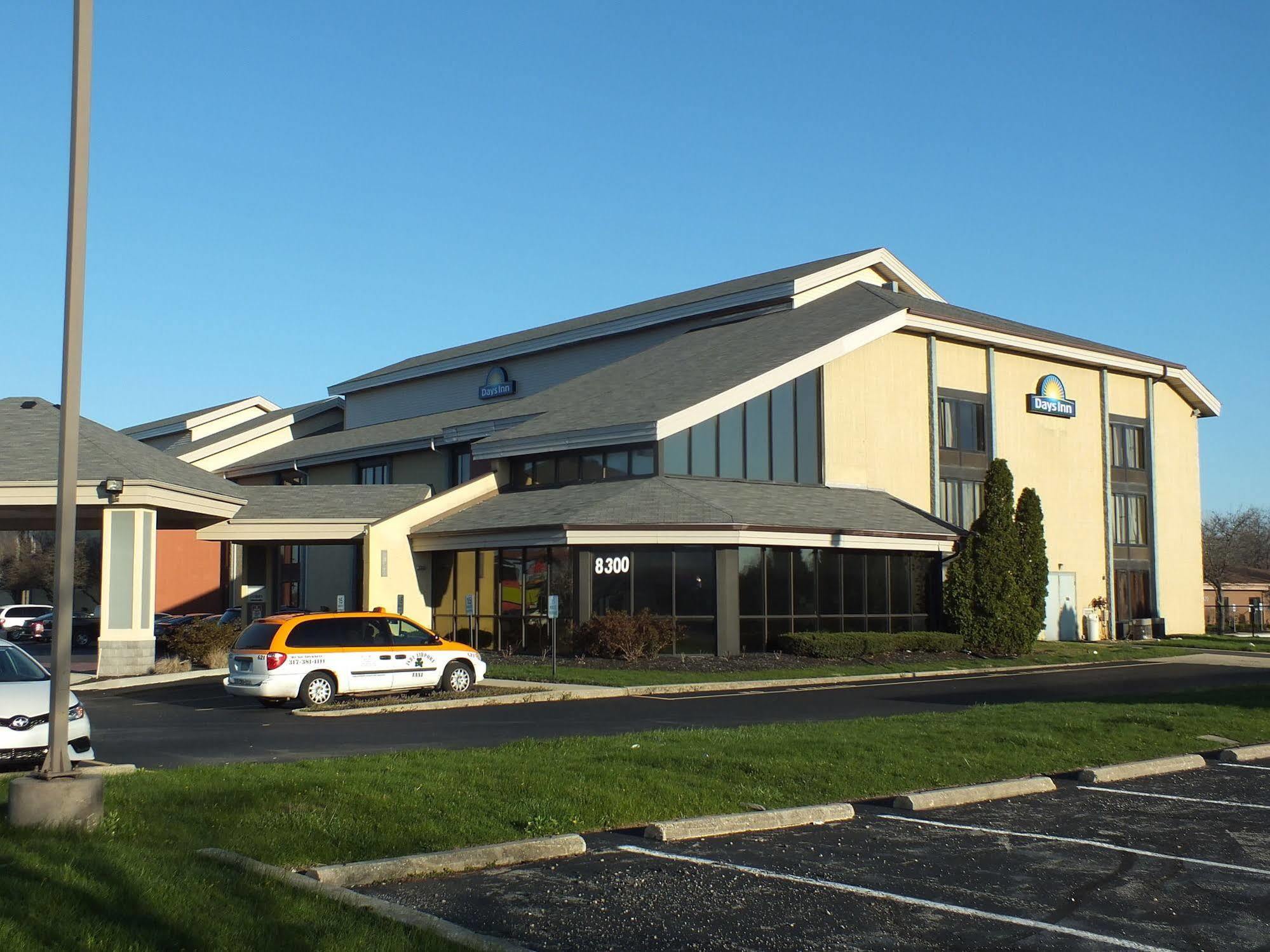 Days Inn By Wyndham Indianapolis Northeast Экстерьер фото